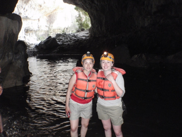  Explorando cavernas 